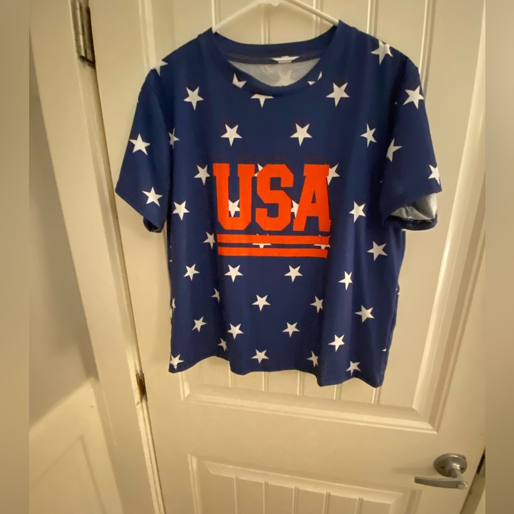 women’s USA tee
